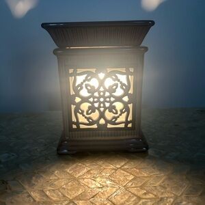 Scentsy Elegant Brown Candle Holder